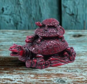 Chinese Statue Feng Shui Red Resin Stacked Turtle Figurine Good Luck Family